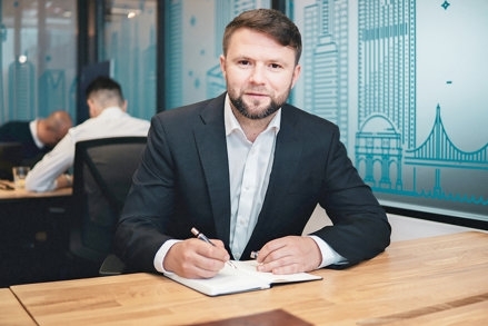 Start-up-ul românesc care a reuşit deja să revoluţioneze lumea chatboţilor pentru companii şi are chiar şi Comisia Europeană printre clienţi. Ce îi diferenţiază