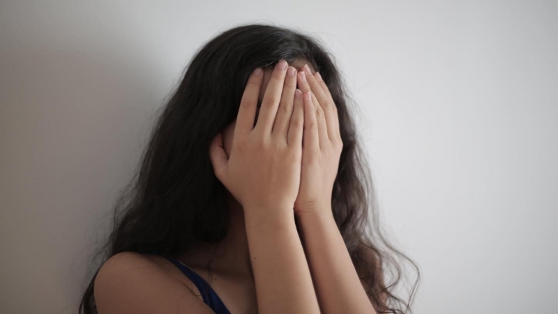 M-a șocat cazul celor două adolescente din Hunedoara care au decis să-și curme viața, împreună. De fapt, e puțin spus că e un caz șocant, este o tragedie