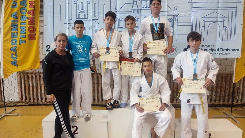 Micii campioni ai determinării: Judocanii din Huedin cuceresc tatami-ul la cupa internațională din Timișoara